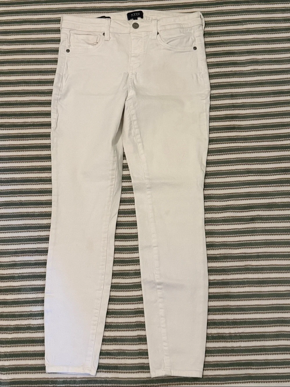 NYDJ Women’s Ami Skinny Jeans with LIFTXTUCK technology size 4P - Picture 1 of 9